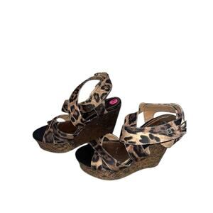 Material Girl Leopard Print Heels Women’s Size 6.5 Ankle Strap Sandals